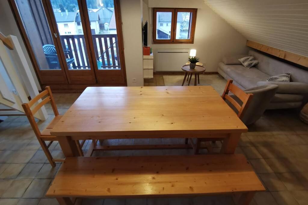 Ravissant Appart Proche Suisse Et Pistes De Ski Familiales Appartement Les Fourgs Buitenkant foto