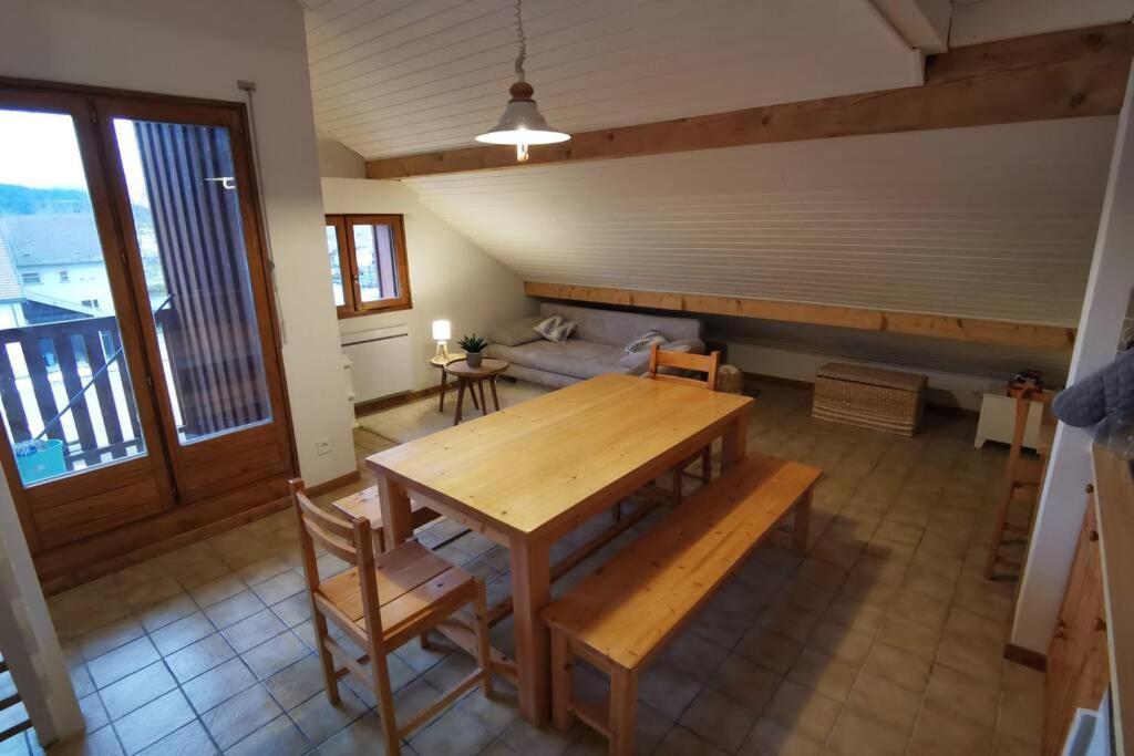 Ravissant Appart Proche Suisse Et Pistes De Ski Familiales Appartement Les Fourgs Buitenkant foto
